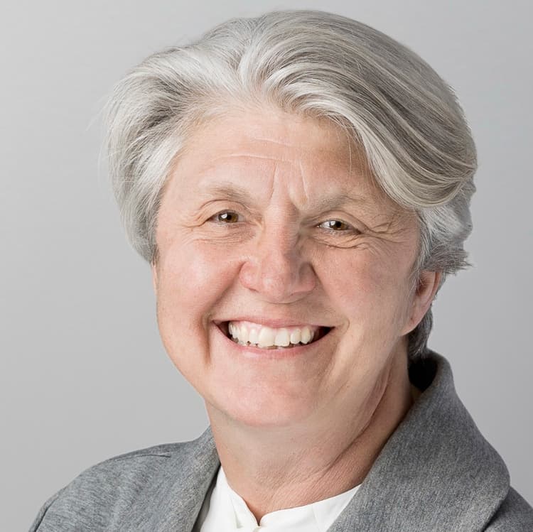 Dr Tracy Cameron